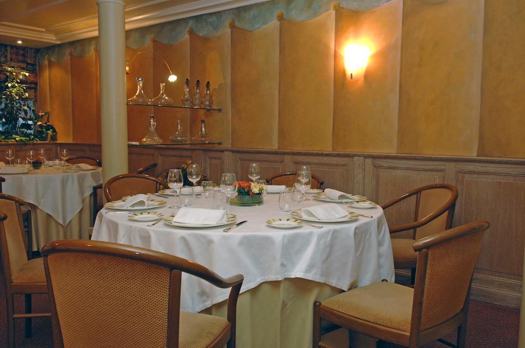 Les Berceaux Hotell Épernay Exteriör bild